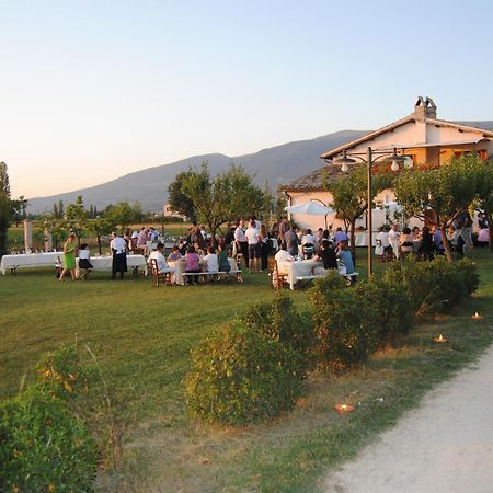 Agriturismo Il Barco Spello Bagian luar foto