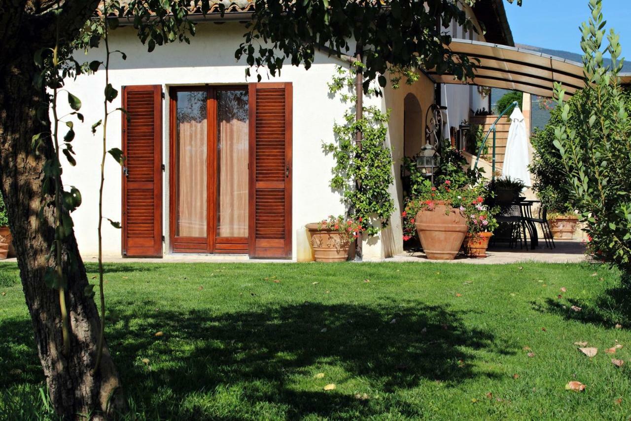 Agriturismo Il Barco Spello Bagian luar foto