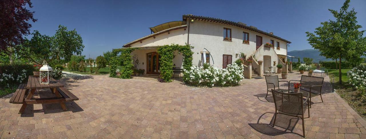 Agriturismo Il Barco Spello Bagian luar foto